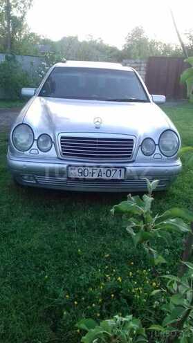 Mercedes E 280 1998, 2,957,679 km - 2.8 l - Qax