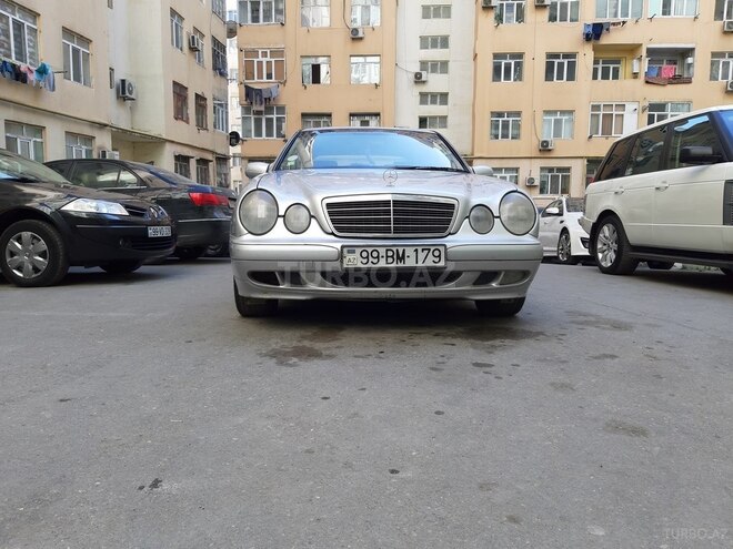 Mercedes E 220 2000, 375,000 km - 2.2 l - Bakı