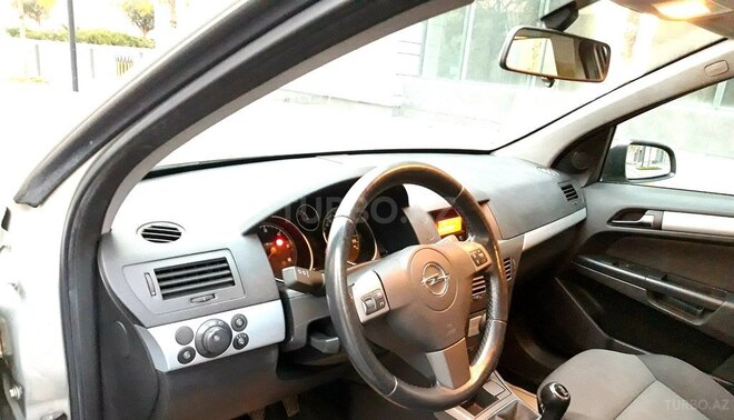 Opel Astra 2006, 245,840 km - 1.3 л - Bakı