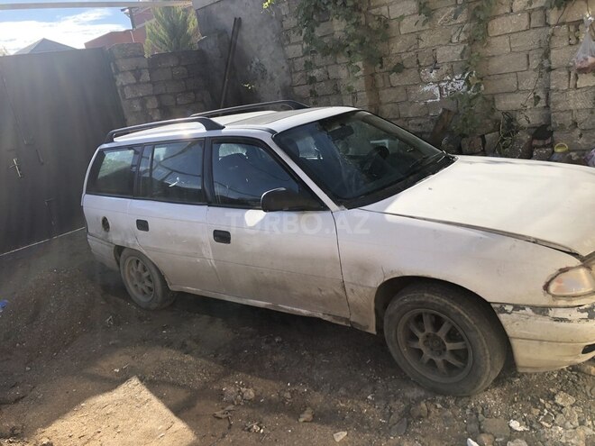 Opel Astra 1996, 360,000 km - 1.6 l - Bakı