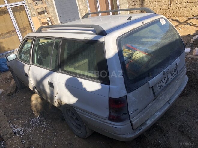 Opel Astra 1996, 360,000 km - 1.6 l - Bakı