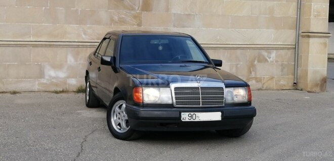 Mercedes E 200 1990, 345,000 km - 2.0 л - Bakı