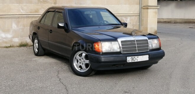 Mercedes E 200 1990, 345,000 km - 2.0 л - Bakı