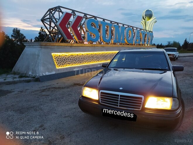 Mercedes C 220 1995, 240,000 km - 2.2 l - Sumqayıt