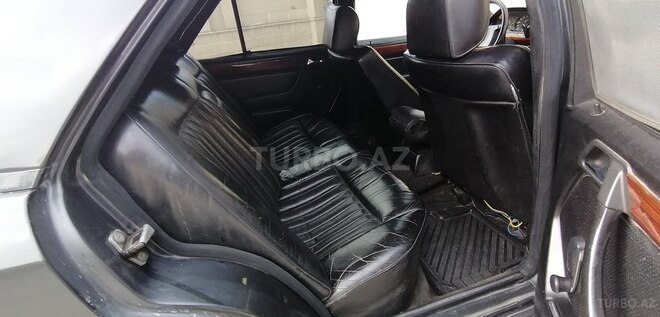 Mercedes E 200 1990, 345,000 km - 2.0 л - Bakı