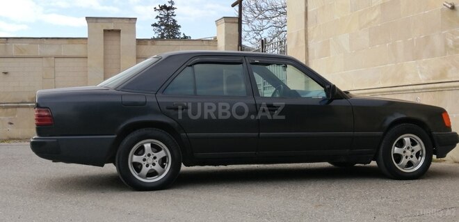 Mercedes E 200 1990, 345,000 km - 2.0 л - Bakı