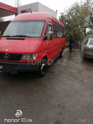 Mercedes Sprinter 412 1998, 348,000 km - 2.9 л - Qax
