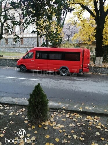 Mercedes Sprinter 412 1998, 348,000 km - 2.9 л - Qax