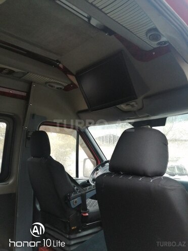 Mercedes Sprinter 412 1998, 348,000 km - 2.9 л - Qax