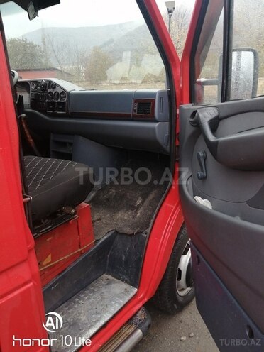 Mercedes Sprinter 412 1998, 348,000 km - 2.9 л - Qax