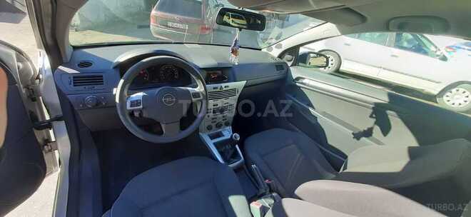 Opel Astra 2009, 130,000 km - 1.4 l - Bakı