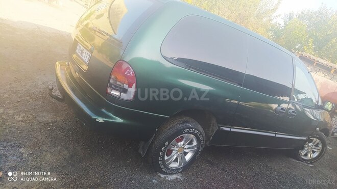 Chrysler Voyager 1996, 234,562 km - 2.0 л - Ucar