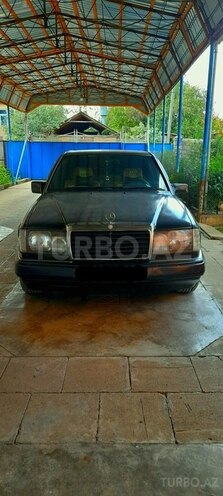 Mercedes E 200 1992, 450,000 km - 2.2 l - Masallı