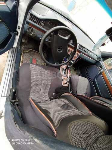 Mercedes E 200 1992, 311,111 km - 2.0 l - Bakı