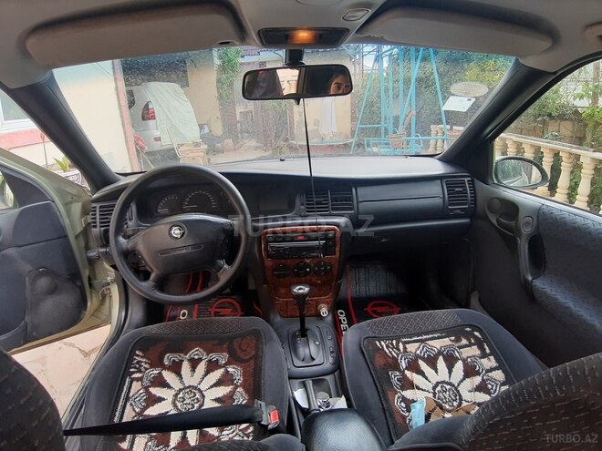 Opel Vectra 1996, 250,000 km - 2.0 l - Bakı