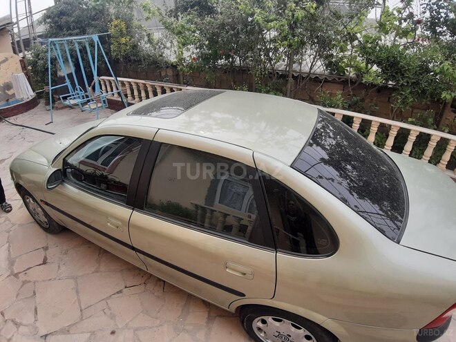 Opel Vectra 1996, 250,000 km - 2.0 l - Bakı