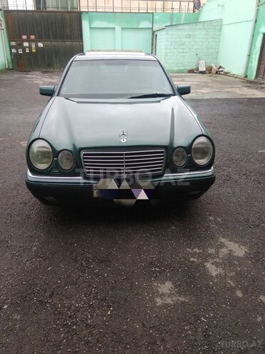 Mercedes E 230 1997, 185,632 km - 2.3 l - Sumqayıt