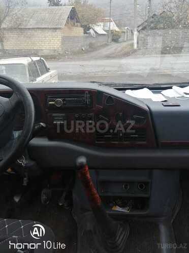 Mercedes Sprinter 412 1998, 68,000 km - 2.9 л - Qax