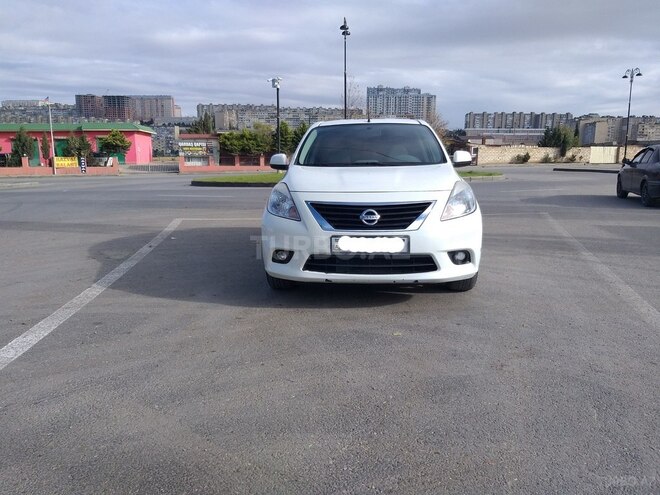 Nissan Sunny 2013, 192,000 km - 1.5 л - Bakı
