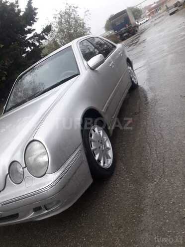 Mercedes E 240 2000, 253,652 km - 2.4 l - Bakı