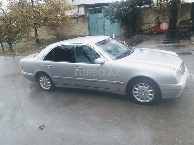 Mercedes E 240 2000, 253,652 km - 2.4 l - Bakı