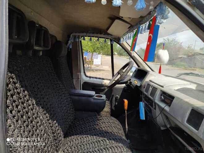 GAZ 33021 1998, 200,000 km - 2.4 l - Saatlı