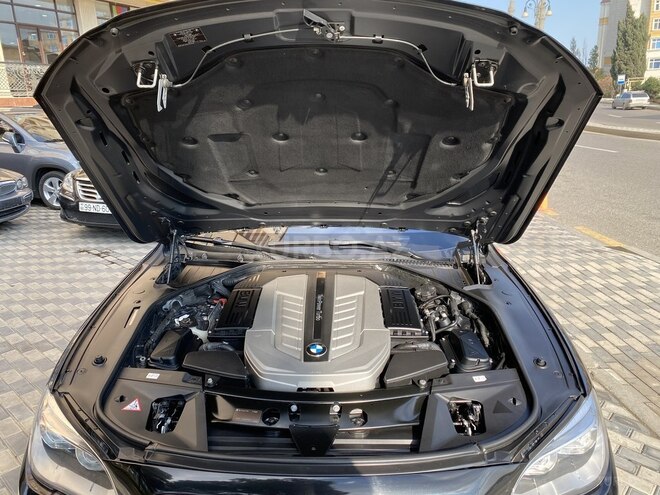 BMW 760 2011, 126,000 km - 6.0 l - Bakı
