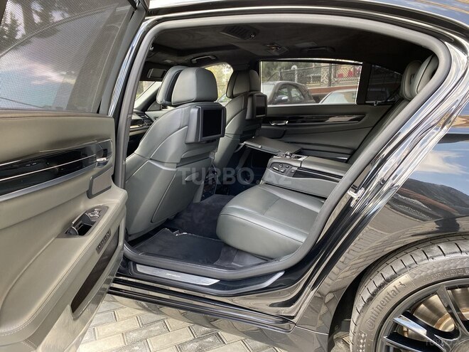 BMW 760 2011, 126,000 km - 6.0 l - Bakı