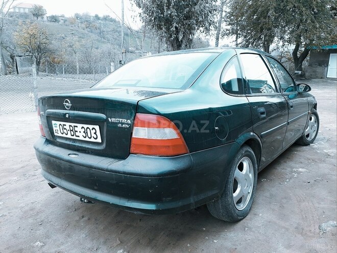 Opel Vectra 1998, 1 km - 1.8 л - Qazax