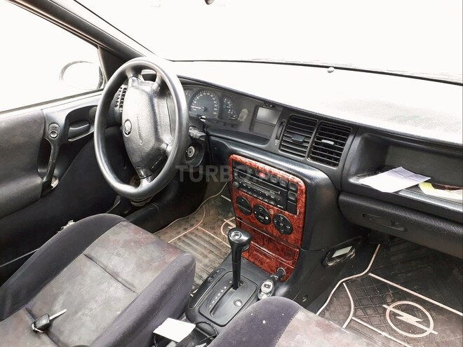 Opel Vectra 1998, 1 km - 1.8 л - Qazax