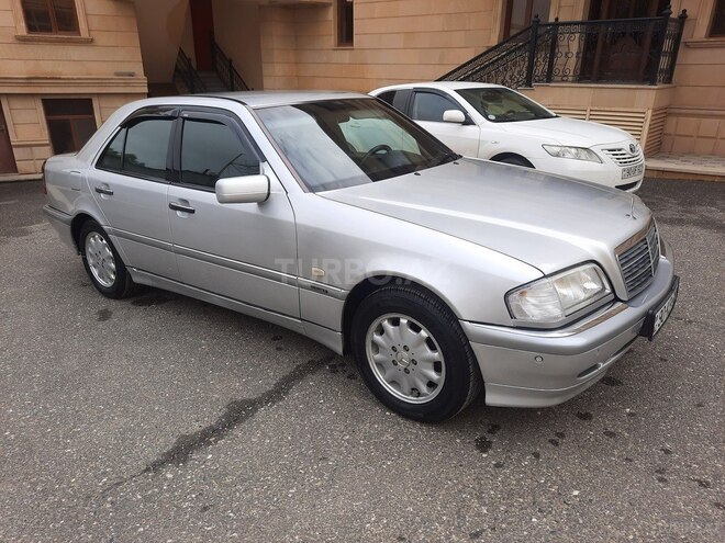 Mercedes C 200 1999, 279,811 km - 2.0 l - Bakı