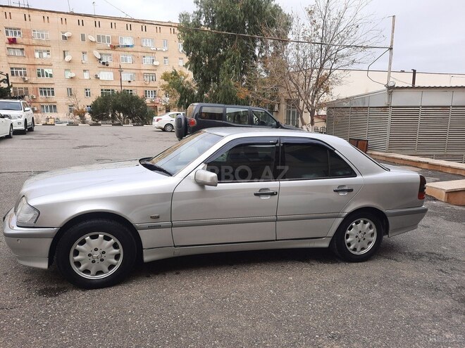 Mercedes C 200 1999, 279,811 km - 2.0 l - Bakı