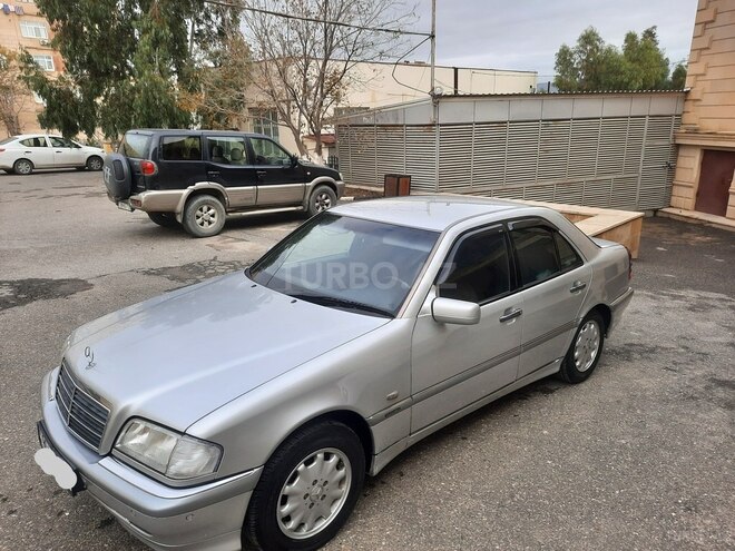 Mercedes C 200 1999, 279,811 km - 2.0 l - Bakı