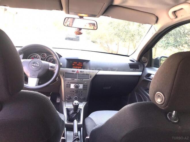 Opel Astra 2005, 200,000 km - 0.3 l - Bakı