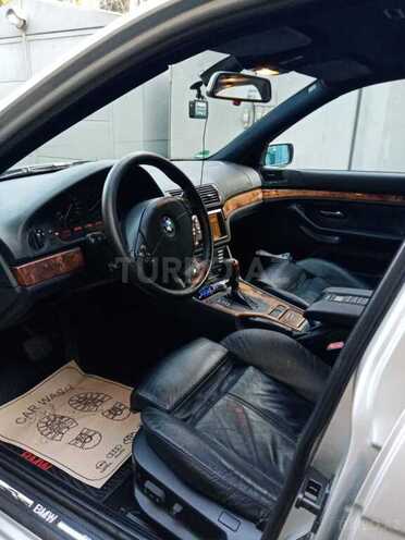 BMW 528 2000, 260,000 km - 2.8 л - Bakı