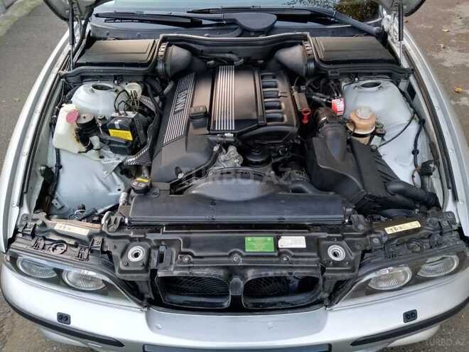 BMW 528 2000, 260,000 km - 2.8 л - Bakı