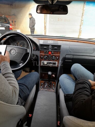Mercedes C 180 1999, 258,400 km - 1.8 л - Cəlilabad