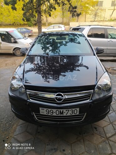 Opel Astra 2009, 17,800 km - 1.4 l - Bakı