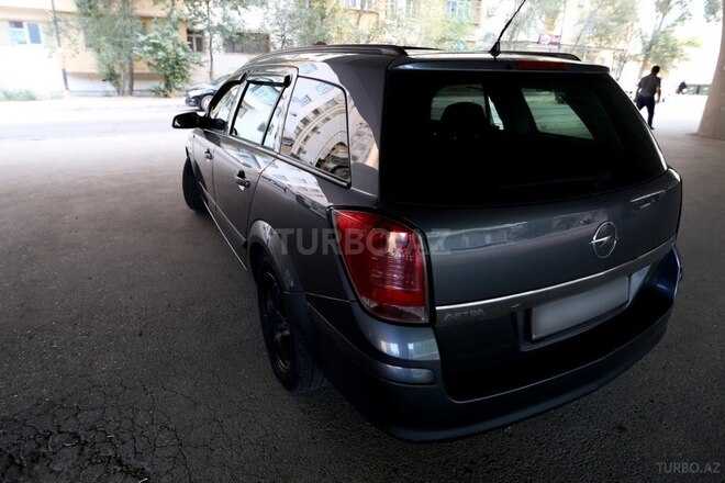 Opel Astra 2005, 225,000 km - 1.8 l - Bakı
