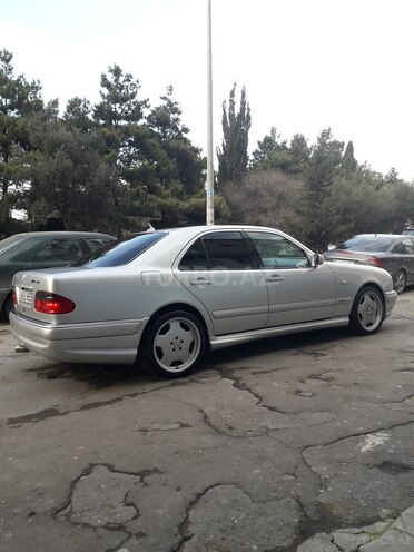 Mercedes E 320 1998, 415,000 km - 3.2 l - Bakı