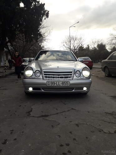 Mercedes E 320 1998, 415,000 km - 3.2 l - Bakı