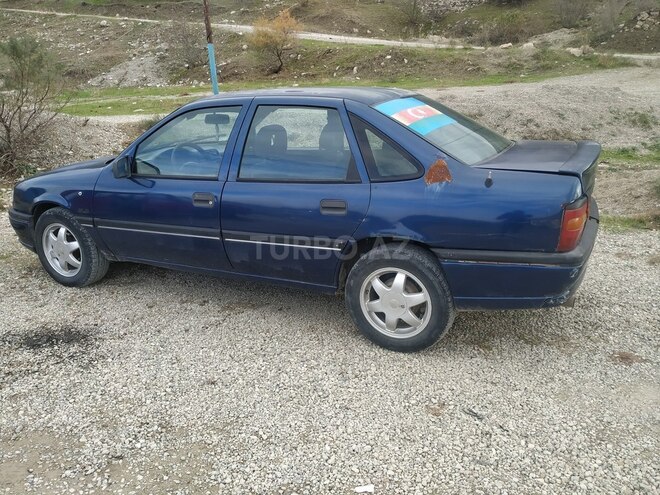 Opel Vectra 1993, 250,000 km - 1.7 л - Siyəzən