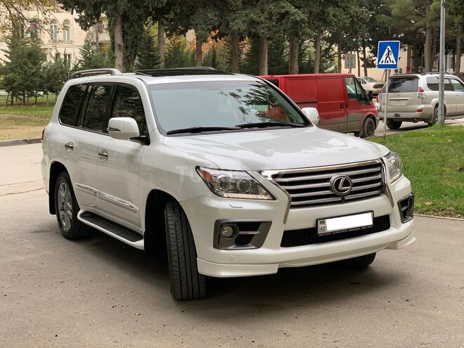 Lexus LX 570 2013, 135,300 km - 5.7 l - Bakı