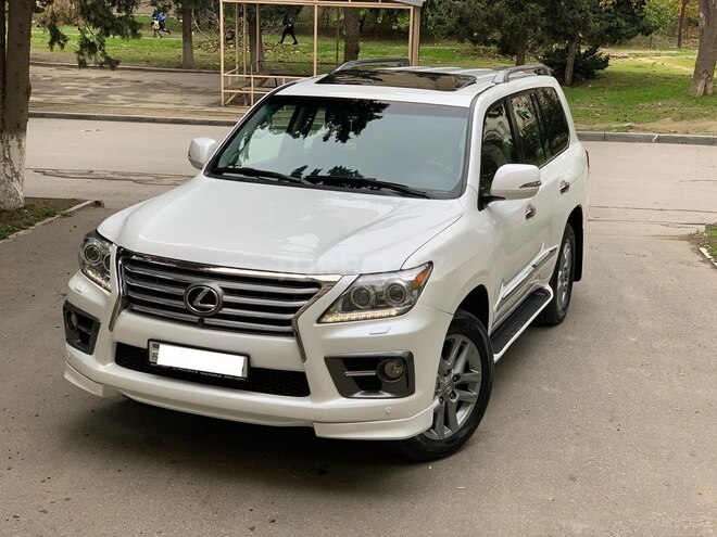 Lexus LX 570 2013, 135,300 km - 5.7 l - Bakı