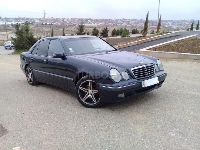 Mercedes E 240 2000, 345,000 km - 2.4 л - Bakı