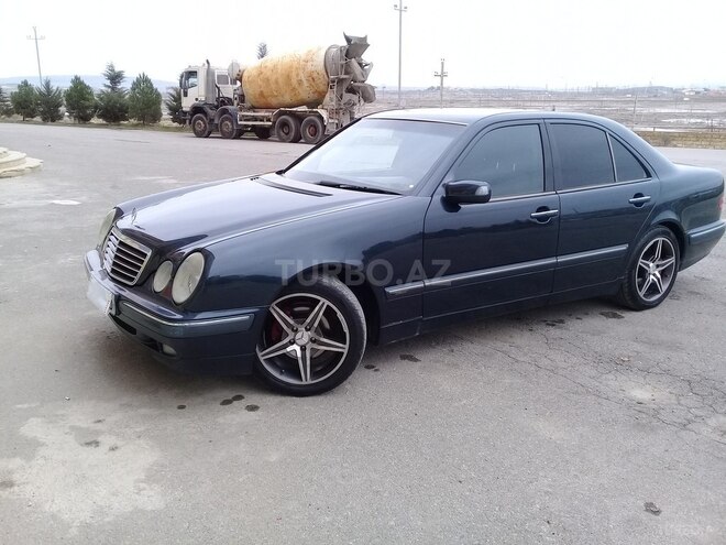 Mercedes E 240 2000, 345,000 km - 2.4 л - Bakı