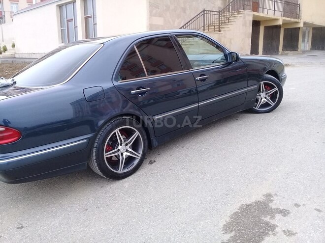 Mercedes E 240 2000, 345,000 km - 2.4 л - Bakı