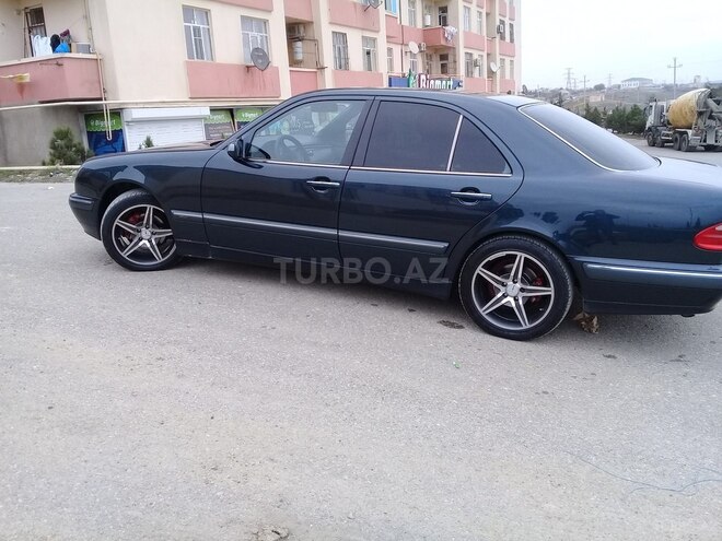 Mercedes E 240 2000, 345,000 km - 2.4 л - Bakı