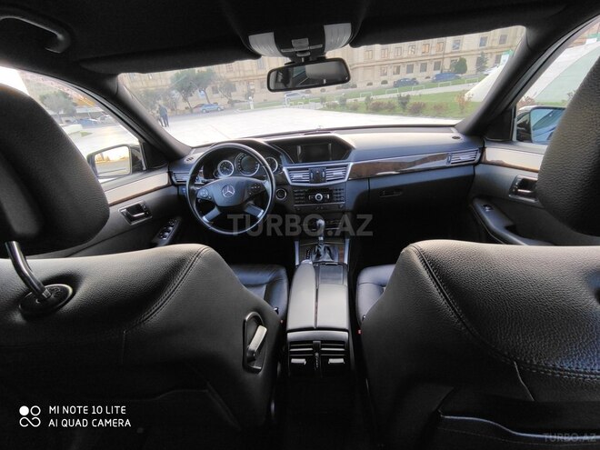 Mercedes E 220 2011, 212,000 km - 2.2 l - Bakı