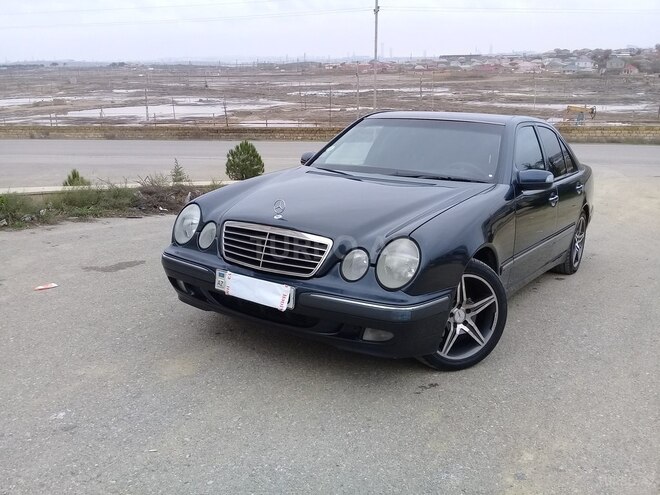 Mercedes E 240 2000, 345,000 km - 2.4 л - Bakı
